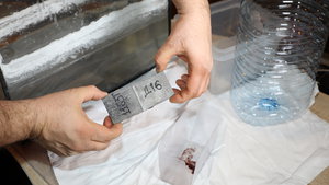 Вытаскиваем образцы, вытираем и фоткаем. Смотрим. И ничего страшного пока-что не находим. (7208 просмотров) <a class='original' href='./download/file.php?id=101868&mode=view' target=_blank>Загрузить оригинал (6.29 МБ)</a>