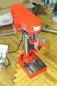 сверлильный станок в сборе с поворотным столом.JPG (4990 просмотров) <a class='original' href='./download/file.php?id=1019&mode=view' target=_blank>Загрузить оригинал (528.23 КБ)</a>