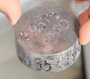 Пруток В95Т1 немного потемнел (7162 просмотра) <a class='original' href='./download/file.php?id=101990&mode=view' target=_blank>Загрузить оригинал (318.76 КБ)</a>