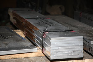 Полосы мы нарезаем из части плиты. У нас остаётся много полос, шириной от 100мм до 1100мм, длиной около 3-х метров (4767 просмотров) <a class='original' href='./download/file.php?id=102196&mode=view' target=_blank>Загрузить оригинал (7.25 МБ)</a>