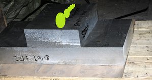 Из этих заготовок заказчик собирается делать прессформы для выдува ПЭТ-тары (4565 просмотров) <a class='original' href='./download/file.php?id=102902&mode=view' target=_blank>Загрузить оригинал (2.26 МБ)</a>