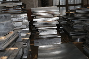 По перечёркнутым размерам можно понять историю изменения имён алюминиевых плит. (4886 просмотров) <a class='original' href='./download/file.php?id=103507&mode=view' target=_blank>Загрузить оригинал (9 МБ)</a>