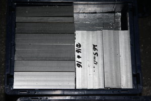 Каждый тип заготовок укладывается в свой ящик (4809 просмотров) <a class='original' href='./download/file.php?id=104193&mode=view' target=_blank>Загрузить оригинал (9.86 МБ)</a>