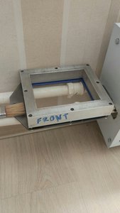 кювета с залитым силиконом сохнет на батарее (6266 просмотров) <a class='original' href='./download/file.php?id=105445&mode=view' target=_blank>Загрузить оригинал (139.92 КБ)</a>