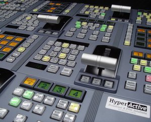 Sony_MVS_7000_Panel.jpg (4937 просмотров) <a class='original' href='./download/file.php?id=106216&mode=view' target=_blank>Загрузить оригинал (113.11 КБ)</a>