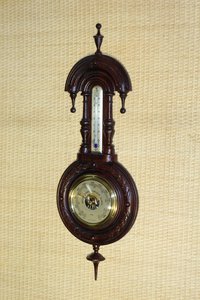 барометр домик.jpg (6743 просмотра) <a class='original' href='./download/file.php?id=106851&mode=view' target=_blank>Загрузить оригинал (315.79 КБ)</a>