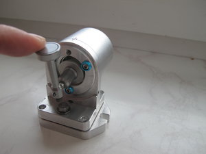 Шайба служит для частичной защиты от мусора и при упоре в края, она упирается в буртик корпуса, тем самым принимая нагрузку при сломе на себя (3598 просмотров) <a class='original' href='./download/file.php?id=10688&mode=view' target=_blank>Загрузить оригинал (1.33 МБ)</a>