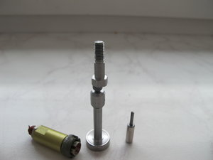 болты пришлось делать , магазинные кривые (3598 просмотров) <a class='original' href='./download/file.php?id=10691&mode=view' target=_blank>Загрузить оригинал (1.13 МБ)</a>