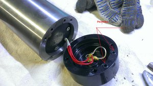 открутил заднюю крышку.jpg (3678 просмотров) <a class='original' href='./download/file.php?id=107517&mode=view' target=_blank>Загрузить оригинал (1.73 МБ)</a>