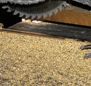 Можно и такие пластины нарезать. Но это для скоростной камеры делали. Обычно ленточкой режем. (3052 просмотра) <a class='original' href='./download/file.php?id=107789&mode=view' target=_blank>Загрузить оригинал (1.96 МБ)</a>