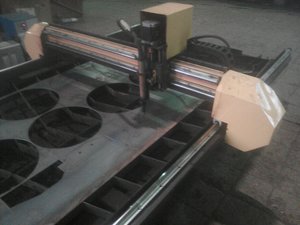 Вот такой кронштейн начал делать. Пока из фанеры для проверки размеров, потом люминий с другими размерами шпинделя (3862 просмотра) <a class='original' href='./download/file.php?id=109875&mode=view' target=_blank>Загрузить оригинал (2.37 МБ)</a>