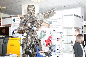 Кто-то из металла (8074 просмотра) <a class='original' href='./download/file.php?id=111608&mode=view' target=_blank>Загрузить оригинал (7.65 МБ)</a>