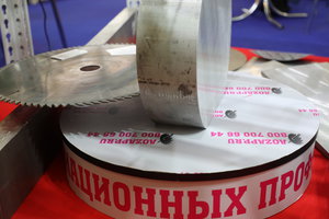 Никакого волшебства--две лыски и пропилили паз. Материал В95Т1. Ракурс неудачный. (8045 просмотров) <a class='original' href='./download/file.php?id=111641&mode=view' target=_blank>Загрузить оригинал (6.77 МБ)</a>