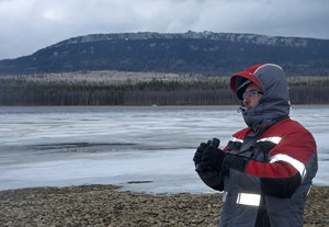 Опять зима козел пришёл ) Дико извиняюсь за сцену табакокурения. (2700 просмотров) <a class='original' href='./download/file.php?id=112697&mode=view' target=_blank>Загрузить оригинал (380.87 КБ)</a>