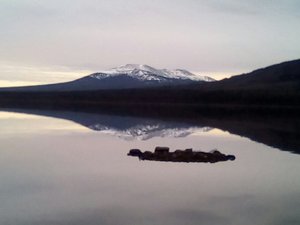 8.05.2017. Штиля, в принципе, никогда там не бывает... Но - ВОТ! хр. Нургуш во всей красе. Хариус, как раз там где-то ((( (2700 просмотров) <a class='original' href='./download/file.php?id=112698&mode=view' target=_blank>Загрузить оригинал (97.76 КБ)</a>