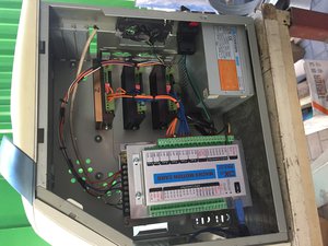 Электронику засунул в старый системник (4144 просмотра) <a class='original' href='./download/file.php?id=112709&mode=view' target=_blank>Загрузить оригинал (1.4 МБ)</a>