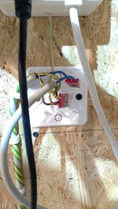 Клемник.jpg (2805 просмотров) <a class='original' href='./download/file.php?id=113990&mode=view' target=_blank>Загрузить оригинал (173.05 КБ)</a>