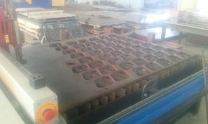 Лист толщиной 20мм, из которого уже вырезано некоторое количество деталей (14686 просмотров) <a class='original' href='./download/file.php?id=115188&mode=view' target=_blank>Загрузить оригинал (1.55 МБ)</a>