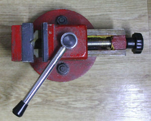 tiski.jpg (2720 просмотров) <a class='original' href='./download/file.php?id=115228&mode=view' target=_blank>Загрузить оригинал (198.05 КБ)</a>