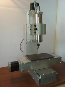 так выглядит весь станок в сборе. Положение оси Z на колонне исходное. (1309 просмотров) <a class='original' href='./download/file.php?id=115283&mode=view' target=_blank>Загрузить оригинал (3.59 МБ)</a>