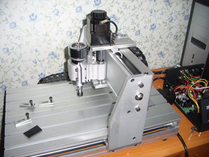 вот так выглядит станок и начинка БУ (4363 просмотра) <a class='original' href='./download/file.php?id=116462&mode=view' target=_blank>Загрузить оригинал (3.63 МБ)</a>