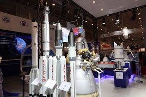 Экспонаты Роскосмоса на Армия-2017 (18422 просмотра) <a class='original' href='./download/file.php?id=119171&mode=view' target=_blank>Загрузить оригинал (7.65 МБ)</a>