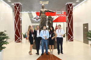 Станислав не может оторваться от телефона (18467 просмотров) <a class='original' href='./download/file.php?id=119193&mode=view' target=_blank>Загрузить оригинал (7.88 МБ)</a>