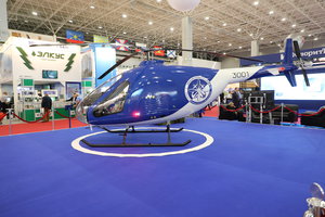 Геликоптер. В 2018г., очевидно, такие экспозиции вдоль главного прохода в павильонах в парке Патриот на АРМИЯ-2018 будут запрещены (18327 просмотров) <a class='original' href='./download/file.php?id=119313&mode=view' target=_blank>Загрузить оригинал (9.43 МБ)</a>