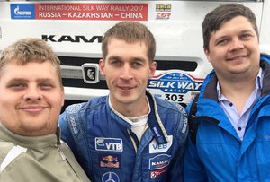 Этои КАМАЗ был призёром на Шёлковом пути, мы так поняли (18314 просмотров) <a class='original' href='./download/file.php?id=119333&mode=view' target=_blank>Загрузить оригинал (894.92 КБ)</a>