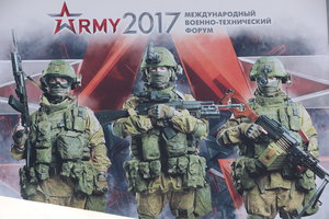 Патриотические плакаты на МВТФ «АРМИЯ-2017», открытая экспозиция, около п. А (18206 просмотров) <a class='original' href='./download/file.php?id=119507&mode=view' target=_blank>Загрузить оригинал (10.47 МБ)</a>