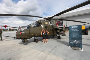 Фото с АРМИЯ-2017 (17936 просмотров) <a class='original' href='./download/file.php?id=119950&mode=view' target=_blank>Загрузить оригинал (7.11 МБ)</a>