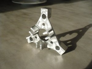 Здесь было много чередования торцевых фрез на 6мм, 3.175мм, фаски делал коничическим гравером 3.175 на 90 градусов на максимальных оборотах. (13404 просмотра) <a class='original' href='./download/file.php?id=12015&mode=view' target=_blank>Загрузить оригинал (169.94 КБ)</a>