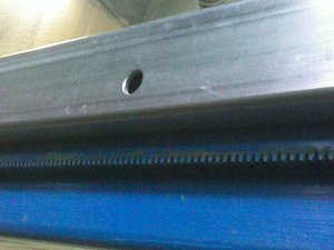 Направляющая и рейка. (13136 просмотров) <a class='original' href='./download/file.php?id=12051&mode=view' target=_blank>Загрузить оригинал (382.28 КБ)</a>