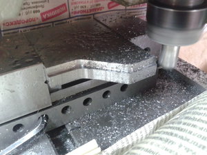 фреза 10,заглубление 0.25,подача 120,обороты примерно 4-5тыс. (4952 просмотра) <a class='original' href='./download/file.php?id=122158&mode=view' target=_blank>Загрузить оригинал (1.2 МБ)</a>