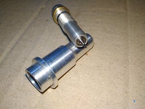 Видно подшипник в котором вращается резак (4618 просмотров) <a class='original' href='./download/file.php?id=122184&mode=view' target=_blank>Загрузить оригинал (1.01 МБ)</a>