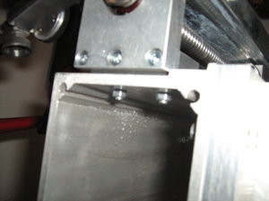 со вспышкой и хорошо видно (на портале 2 винта М5, которые потом заменил на М6) (1440 просмотров) <a class='original' href='./download/file.php?id=122732&mode=view' target=_blank>Загрузить оригинал (1.17 МБ)</a>