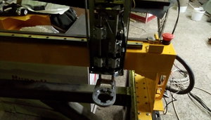 Державка резака без него самого. Видна ответная часть байонета. (2976 просмотров) <a class='original' href='./download/file.php?id=124026&mode=view' target=_blank>Загрузить оригинал (2.75 МБ)</a>