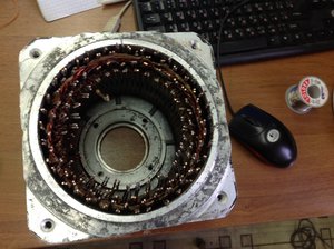 поправил прическу (2454 просмотра) <a class='original' href='./download/file.php?id=125312&mode=view' target=_blank>Загрузить оригинал (1.23 МБ)</a>