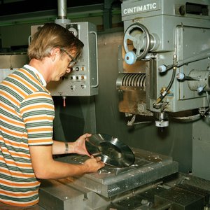 ФОТО ВОЯДЖЕР ПЛАСТИНКА МЕЖЗВЁЗДНОЕ ПОСЛАНИЕ ФРЕЗЕРОВКА.jpg (4295 просмотров) <a class='original' href='./download/file.php?id=125887&mode=view' target=_blank>Загрузить оригинал (287.36 КБ)</a>