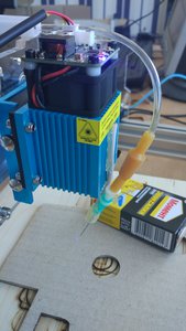 Колхозный обдув из капельницы (2288 просмотров) <a class='original' href='./download/file.php?id=126564&mode=view' target=_blank>Загрузить оригинал (3.78 МБ)</a>