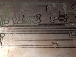 Нижняя середина платы, дорожки так же местами не профрезерованны до конца (9980 просмотров) <a class='original' href='./download/file.php?id=126751&mode=view' target=_blank>Загрузить оригинал (2.48 МБ)</a>