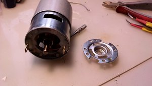 Подшипника в разборе нет.. отправился в мусорку в первой половине дня.. Но есть видос.. потом залью. (3357 просмотров) <a class='original' href='./download/file.php?id=130024&mode=view' target=_blank>Загрузить оригинал (1.64 МБ)</a>