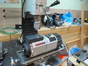 Шпинделёк, для масштаба положил на стол бф 20 (5519 просмотров) <a class='original' href='./download/file.php?id=13012&mode=view' target=_blank>Загрузить оригинал (2.4 МБ)</a>