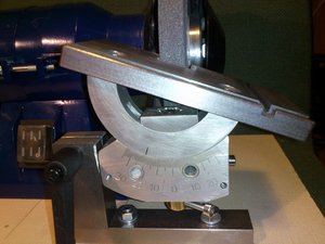 столик на 20 градусов (3688 просмотров) <a class='original' href='./download/file.php?id=13023&mode=view' target=_blank>Загрузить оригинал (431.82 КБ)</a>