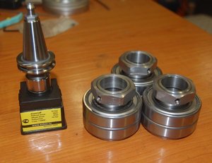 ISO20-ER16-35L + половинки ходовых гаек. (5494 просмотра) <a class='original' href='./download/file.php?id=13127&mode=view' target=_blank>Загрузить оригинал (59.56 КБ)</a>