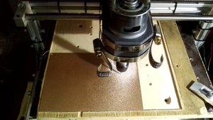 плата в центре осей станка (3410 просмотров) <a class='original' href='./download/file.php?id=131388&mode=view' target=_blank>Загрузить оригинал (2.11 МБ)</a>