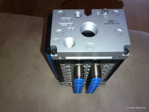 большая дыра это вовсе не подвод воздуха, как я думал, а выхлоп. (6101 просмотр) <a class='original' href='./download/file.php?id=13251&mode=view' target=_blank>Загрузить оригинал (278.75 КБ)</a>