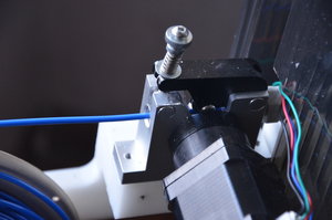 Китайский экструдер - не дорабатывался ни разу за 2.5 года. Не совсем удобно менять пластик, в остальном довольно работоспособен. (15072 просмотра) <a class='original' href='./download/file.php?id=133667&mode=view' target=_blank>Загрузить оригинал (387.56 КБ)</a>