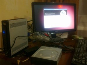 для сравнения размера с приводом обычным))) (2313 просмотров) <a class='original' href='./download/file.php?id=13425&mode=view' target=_blank>Загрузить оригинал (152.79 КБ)</a>