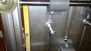 На микрики нажимают эти болты (2202 просмотра) <a class='original' href='https://cnc-club.ru/forum/download/file.php?id=134425&mode=view' target=_blank>Загрузить оригинал (530.45 КБ)</a>